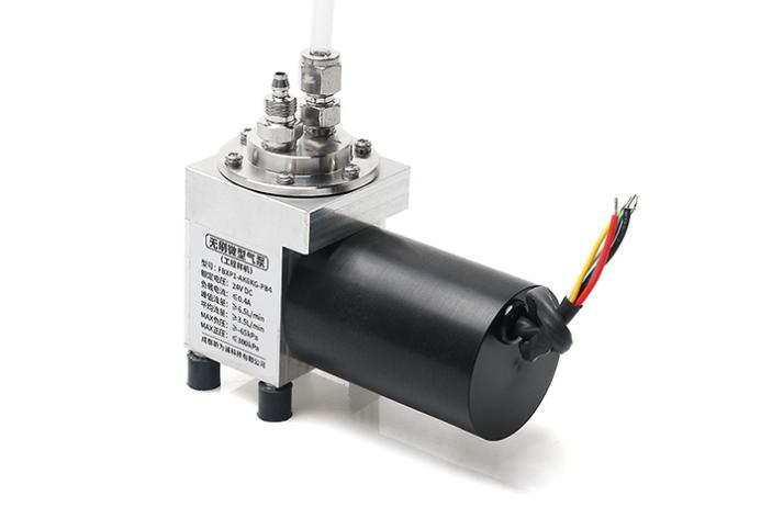 FBX快拧接头斜视图